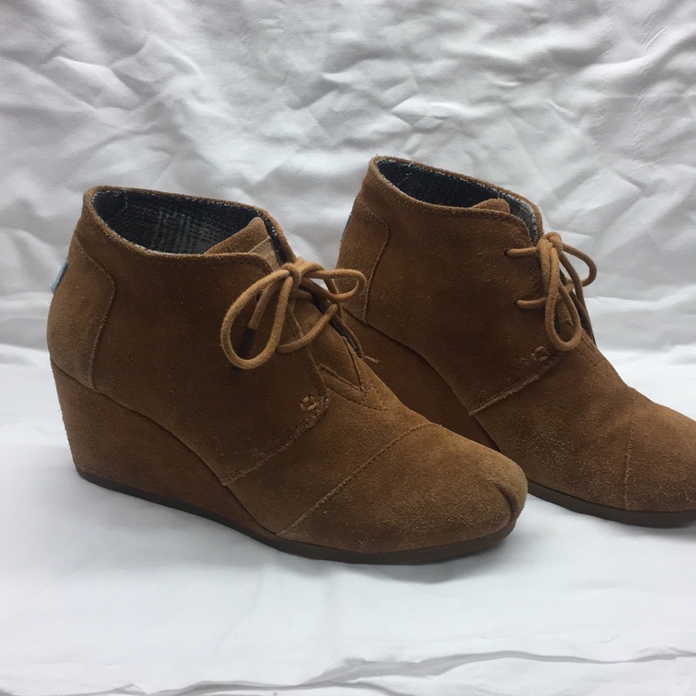 Toms Suede Botties View 2